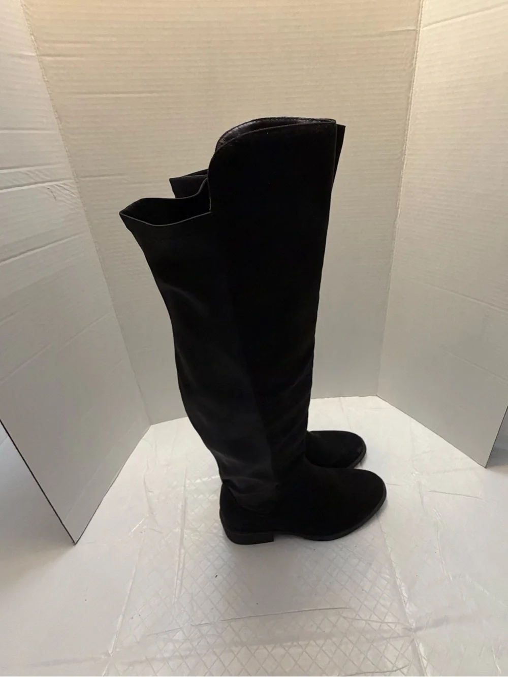 Metaphor Black Suede Over-the-Knee Boots Slim Shaft Streamlined Sz 7 Like New